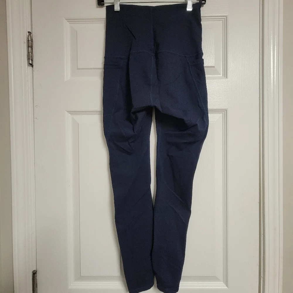 Bae. The Label Maternity Leggings Blue Size xs.